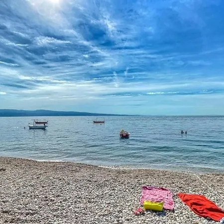 Adriatic Apartment *