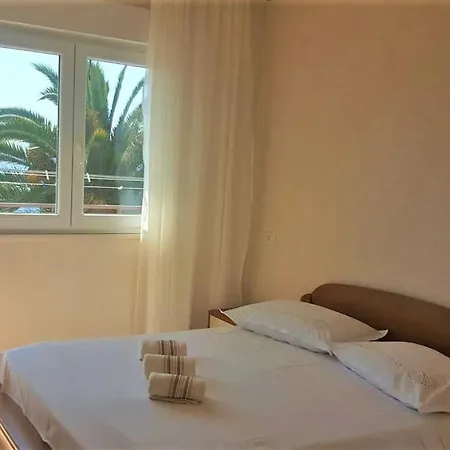 Adriatic Apartment *
