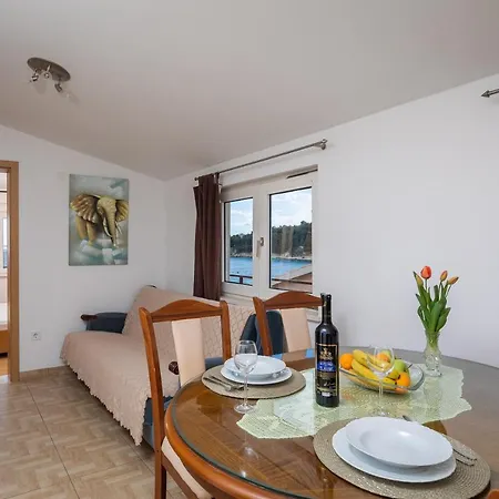 Adriatic 公寓 奥米什